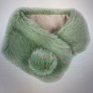 NWT Helen Moore Faux Fur Collar